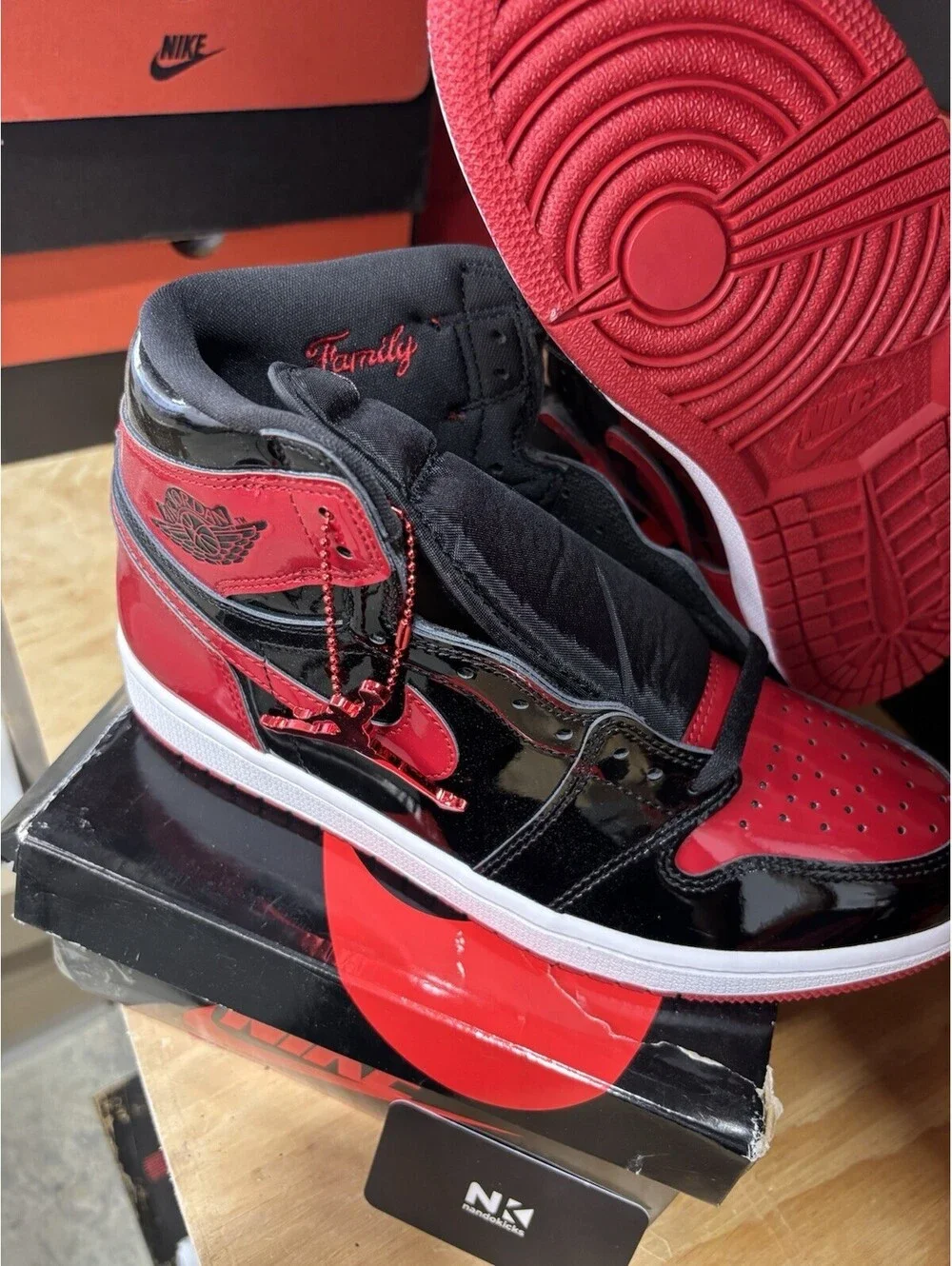 Nike Air Jordan 1 Retro High OG Patent Bred 555088-063 Size 8.5M